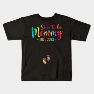 Soon To Be Mommy Est 2023 Kids T-Shirt